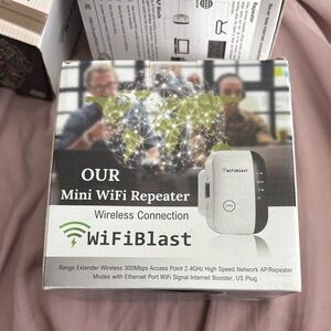 Wireless Repeater - White
